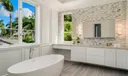 220 S Island Dr Photo