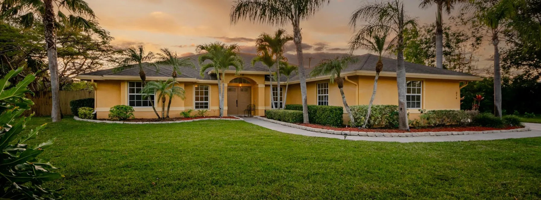 Just Listed | 214 NE Blairwood Trace