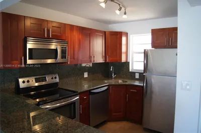 855 Euclid Ave #404 1