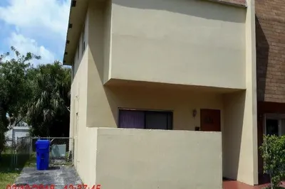610 SW 80th Terrace 1