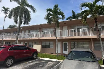 230 SW 11th Ave #14 1