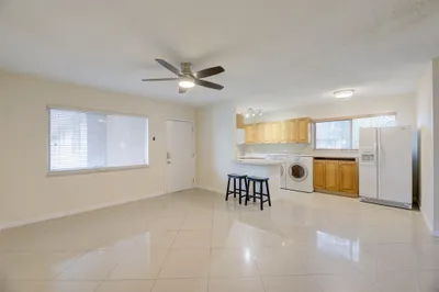 3050 NE 5th Ter #12 1