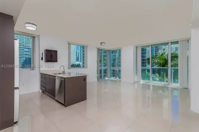 500 Brickell Ave #401 1