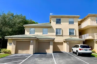 2020 GREENVIEW SHORES Boulevard #101 1