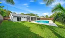 109 E Riverside Drive Photo