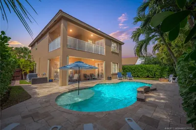 3009 SW Porpoise Circle 1