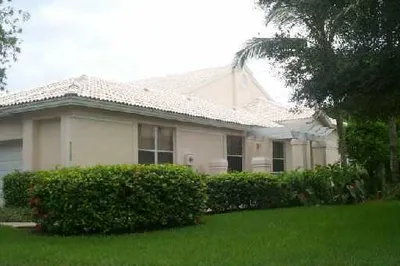 210 Green Point Circle 1