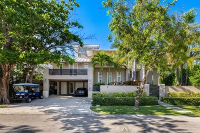 765 Allendale Road 1