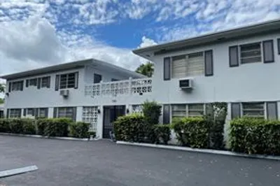 1500 S 20th Avenue 1