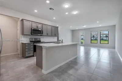 2126 N Appleton Cir N #2126 1