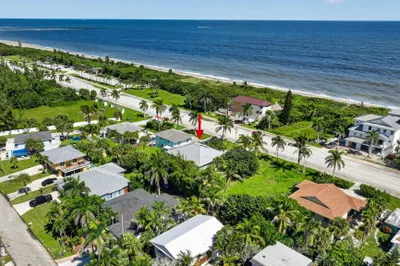 1107 S Ocean Drive 1