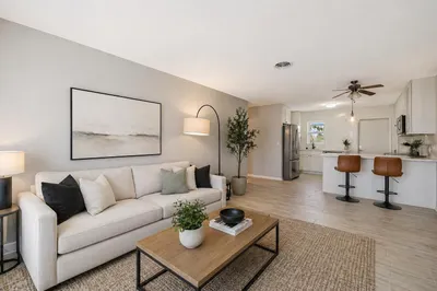 2829 NE 30th Street #302 1