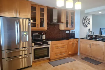 222 N FEDERAL Highway #107 1