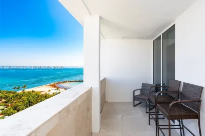 10275 Collins Ave #1502 1