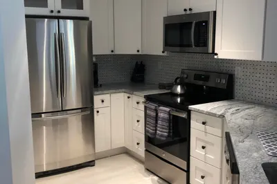 800 Uno Lago Drive 1