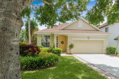3237 SW Solitaire Palm Drive 1