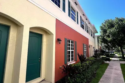 726 SW 1st Way 1