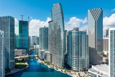 300 Biscayne Boulevard Way #3501E 1