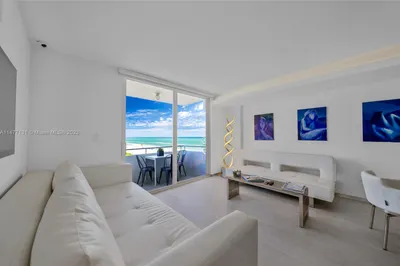 465 Ocean Dr #1020 1
