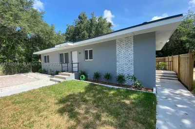 1850 NW 92nd St 1