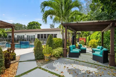5030 SW 170th Ave 1