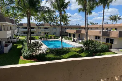 14500 SW 88th Ave #222 1