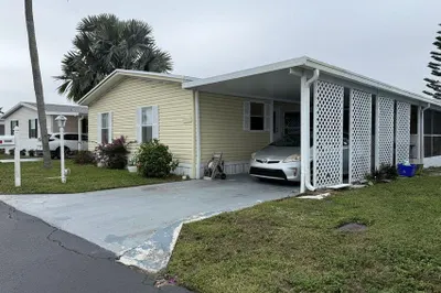 6085 Seashore Drive 1