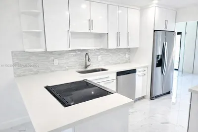 9723 N New River Canal Road #416 1