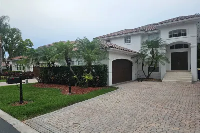 4501 NW 93rd Doral Ct 1