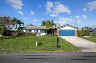 2591 SW 11th Street 1