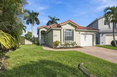 10627 NW 7th Street 1