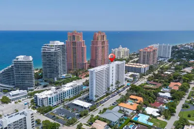 2200 NE 33RD Avenue #3E 1