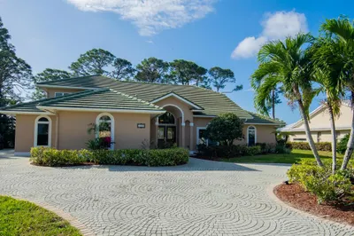 1162 SW Bent Pine Cove 1