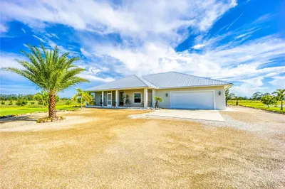 8306 SW Kanner Highway 1
