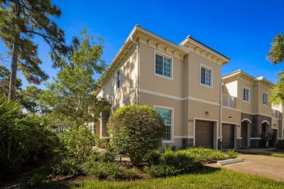 6216 SE Portofino Circle 1