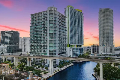 042-690Southwest1stCourt-Unit1913-Miami-