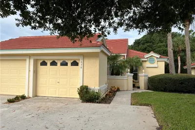 3678 SW Whispering Sound Drive 1