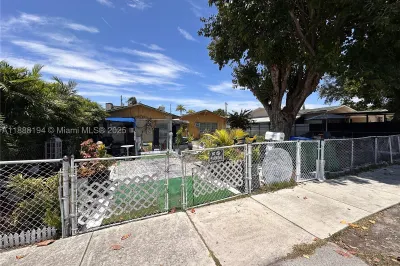 1842 NW 18th Ter 1