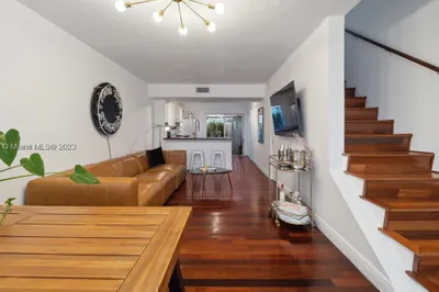 1220 Euclid Ave #5 1