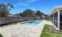 800 SW 12th Avenue Photo