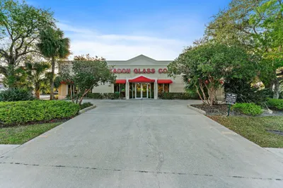 620 N Old Dixie Highway 1