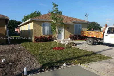 7500 NW 19th Ave #7510 1