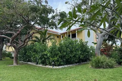 226 Seabreeze Circle 1