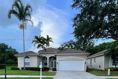 2335 SE 4th Pl 1