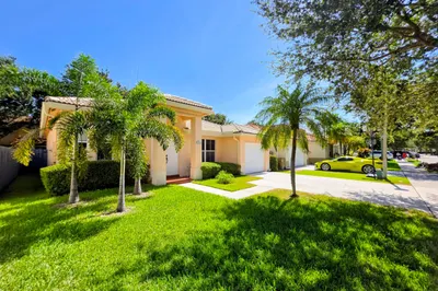 14013 N Cypress Cove Circle 1
