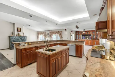 7000 NW 49th Street 1
