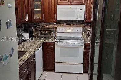 1400 Saint Charles Pl #524 1
