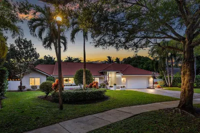 054-3010SalernoWay-DelrayBeach-FL-33445-