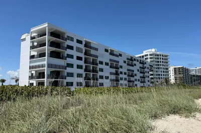 10102 S Ocean Drive #210a 1