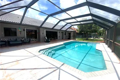 5521 Hawkes Bluff Ave 1